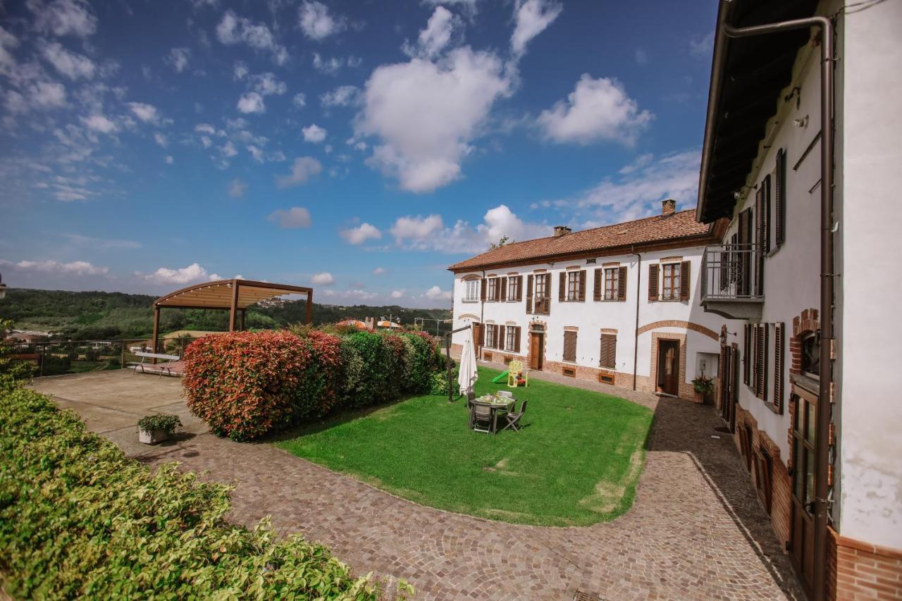 Apartamento Il Pozzo Fiorito Cossombrato Exterior foto