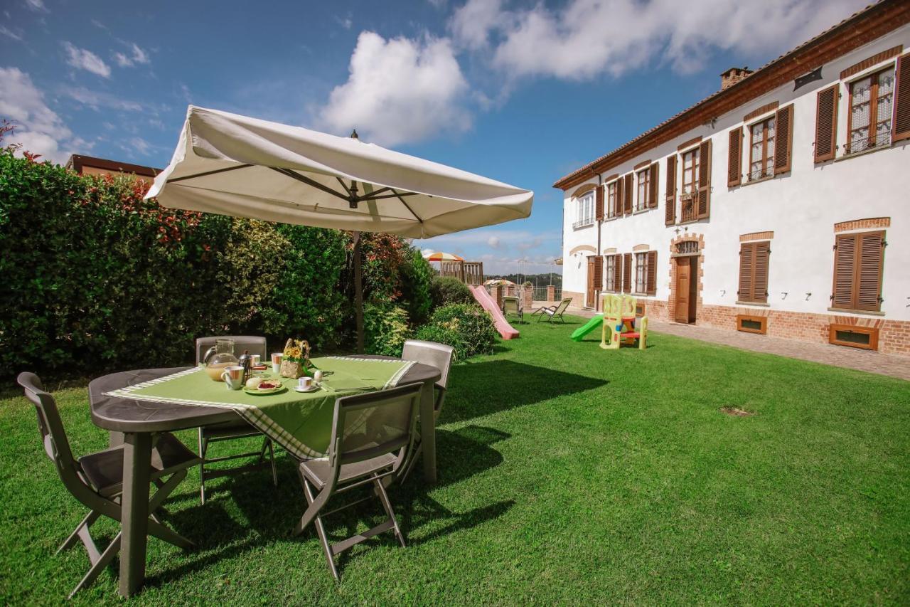 Apartamento Il Pozzo Fiorito Cossombrato Exterior foto