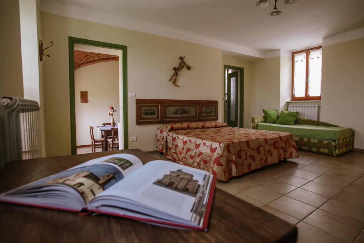 Apartamento Il Pozzo Fiorito Cossombrato Exterior foto