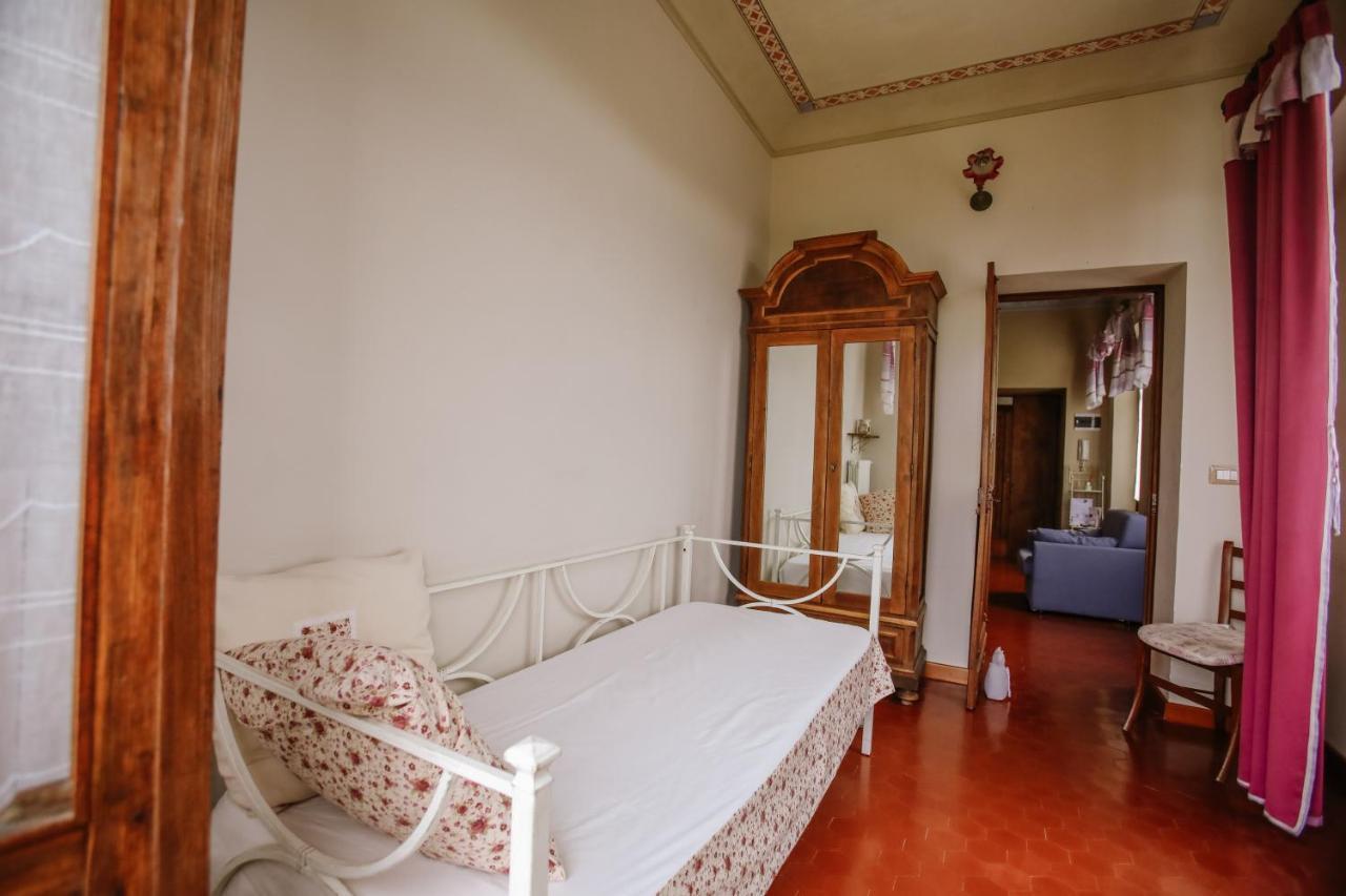 Apartamento Il Pozzo Fiorito Cossombrato Exterior foto