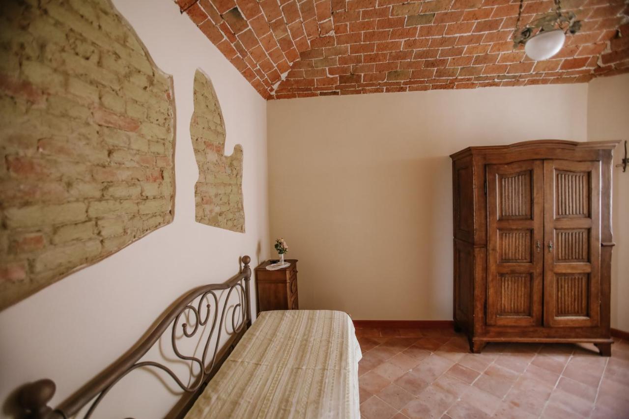 Apartamento Il Pozzo Fiorito Cossombrato Exterior foto