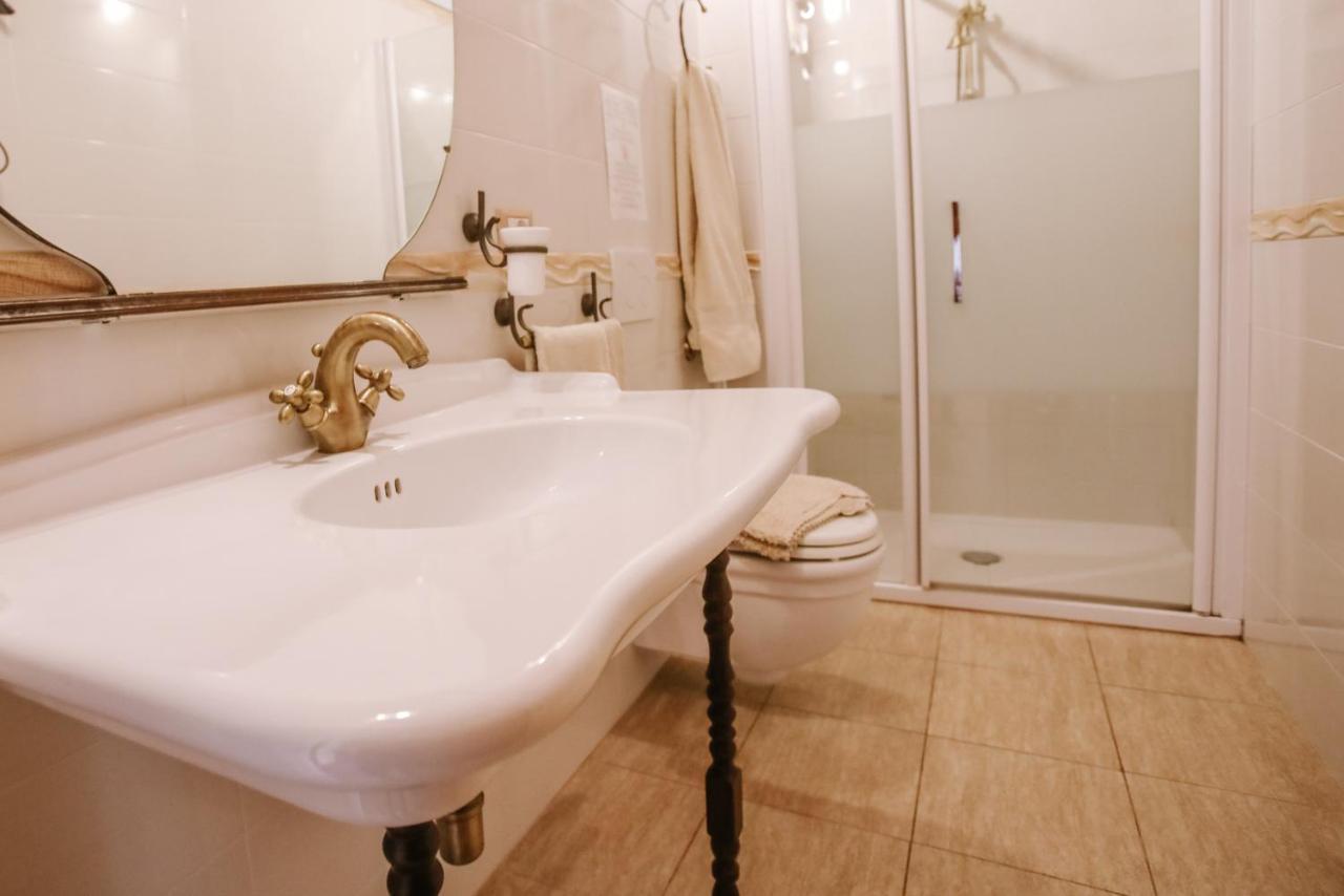 Apartamento Il Pozzo Fiorito Cossombrato Exterior foto